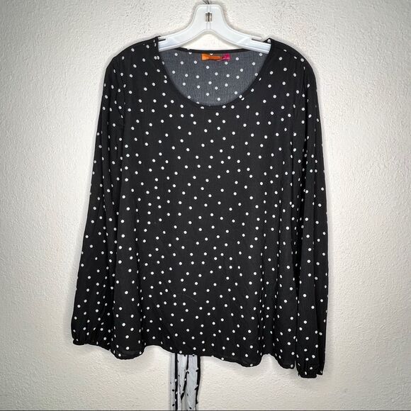 Ava Polka Dot Top - Picture 6 of 7